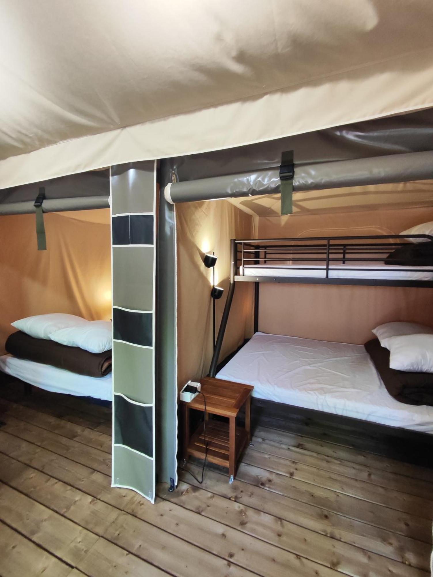 Camping Porte Des Alpilles By M.A Destination Glamping Saint-Étienne-du-Grès Exterior foto